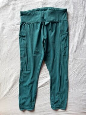 Duluth Trading Co. Teal Pocket Active Capri Leggings